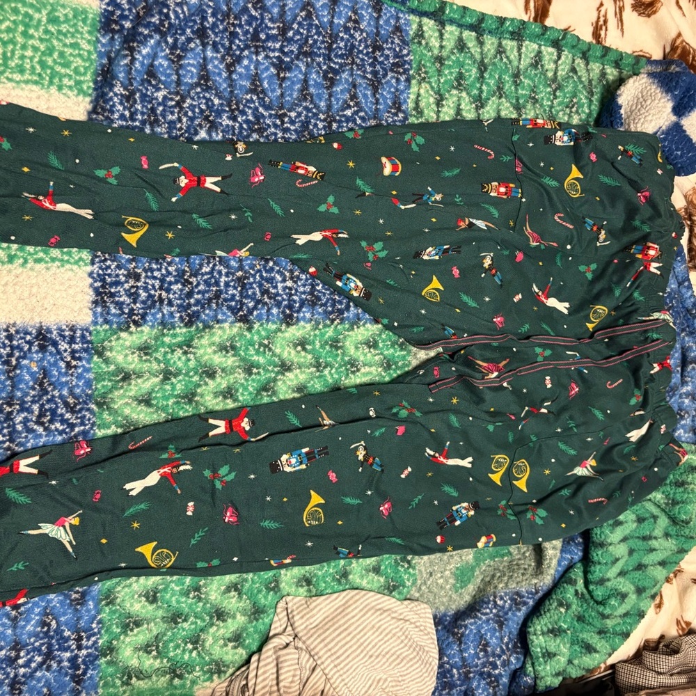 Women's Green Pajama Pants with Festive Print